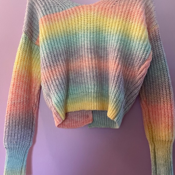 Colorful Women's Sweater - Picture 5 of 6
